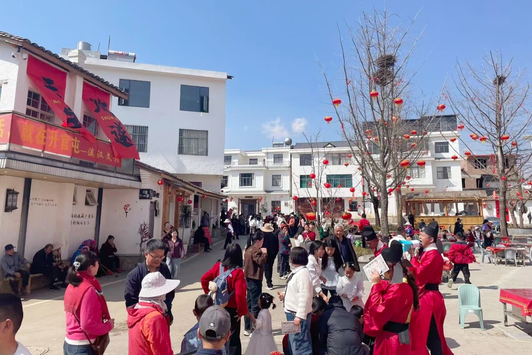 升官屯开展新春活动。