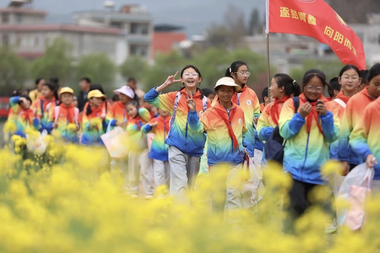 走进大自然。
